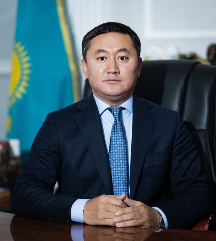 Университет ректоры Төлеген Мұхтар Әділбекұлы